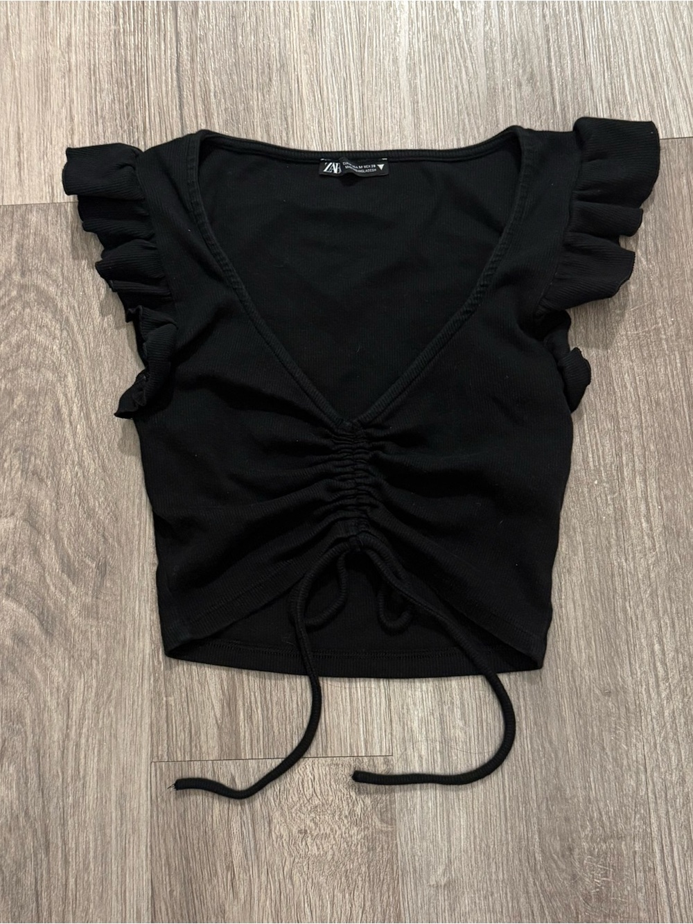 Zara Black Ruffled V‑Neck Ruched Crop Top